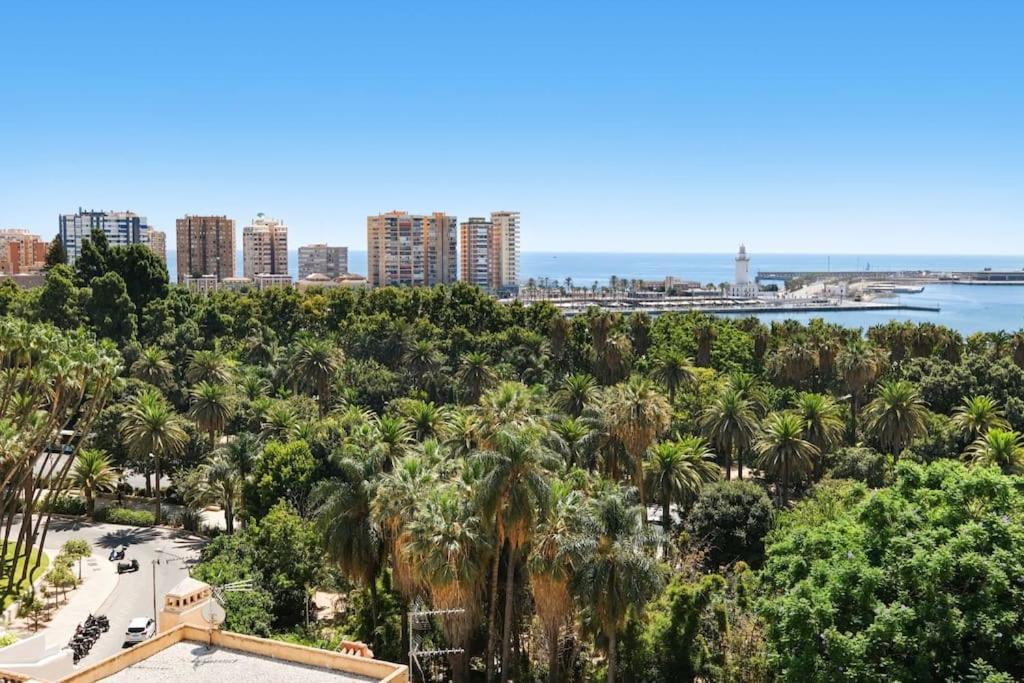Apartamento con parking junto a Catedral Centro de Málaga Estreno! Esterno foto