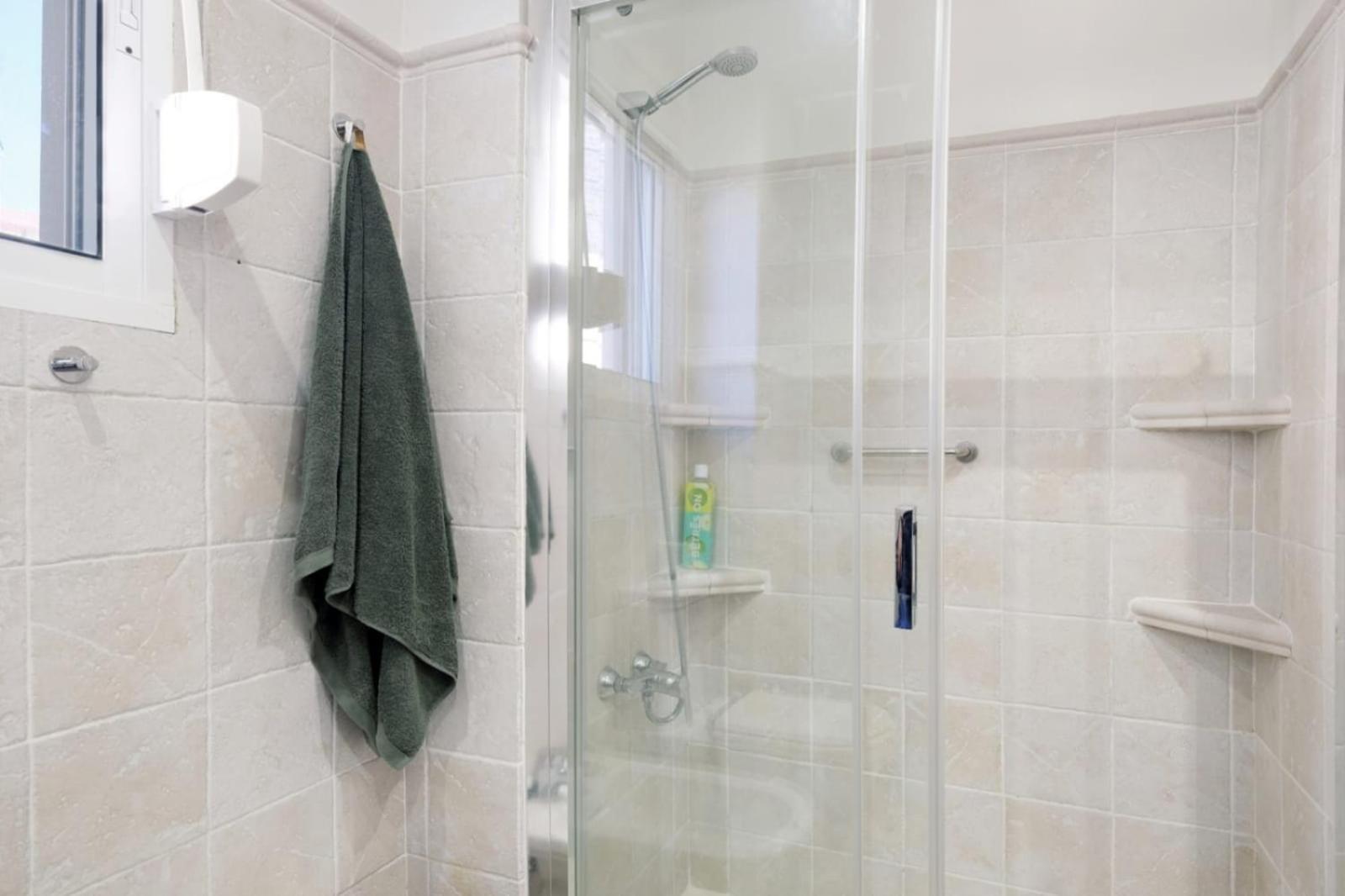 Apartamento con parking junto a Catedral Centro de Málaga Estreno! Esterno foto